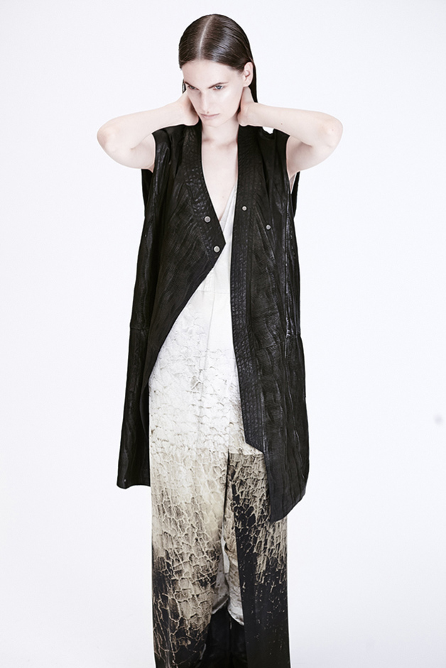 LEATHER VEST LASER LEGGINGS DRESS PRINT COLLABORATION PH ARTIST DAVID MAISEL BLACK MAPS TERMINAL MIRAGE 76 ILARIA NISTRI PREVIEW PRE|VIEW COLLECTION SPRING SUMMER 2015 SS15 