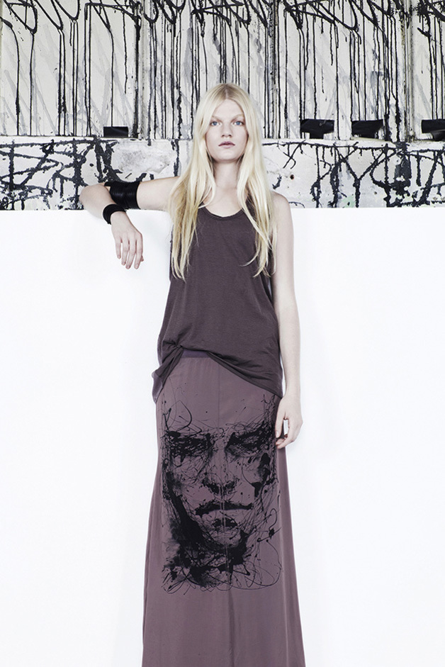 BRACELET TANK TOP SKIRT PRINT TRAITS OF FACES ILLUSTRATION ARTIST AGNES CECILE COLLABORATION ROQUE COLLECTION SPRING SUMMER 2014 CONTEMPORARY DAYWEAR LINE 