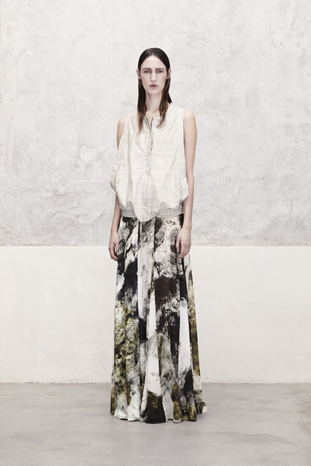 EEL LEATHER GILET SKIRT LICHEN BRUSH PRINT COLLECTION ILARIA NISTRI SPRING SUMMER 2014 SS14 MODEL FRANZI MUELLER 