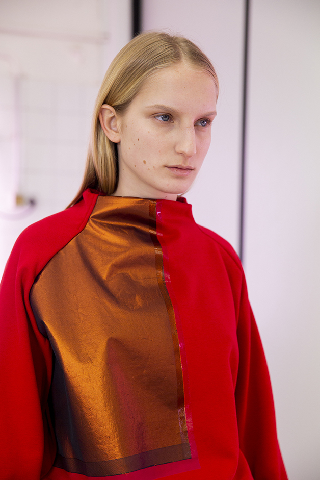 cardigan felpa rossa - collezione ilaria nistri roque autunno inverno 2019