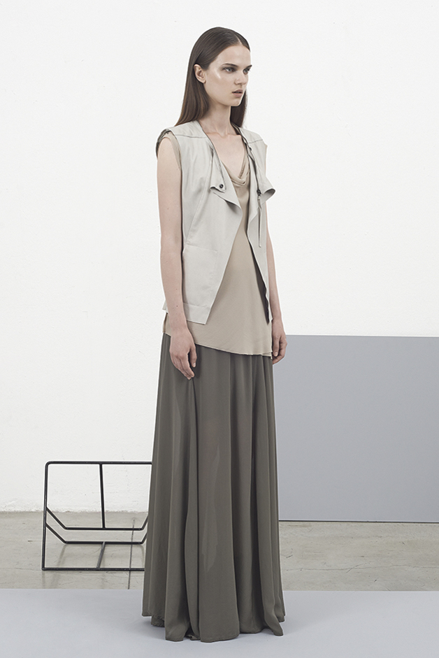 LEATHER GILET TOP SKIRT COLLECTION ILARIA NISTRI PRE|VIEW SPRING SUMMER 2014 SS14 
