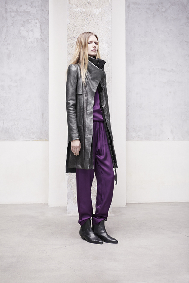 CAPPOTTO PELLE LAMINATO EFFETTO METALLICO TOP RASO PANTALONE PIGIAMA COLLEZIONE ILARIA NISTRI AUTUNNO INVERNO 2013-2014 
