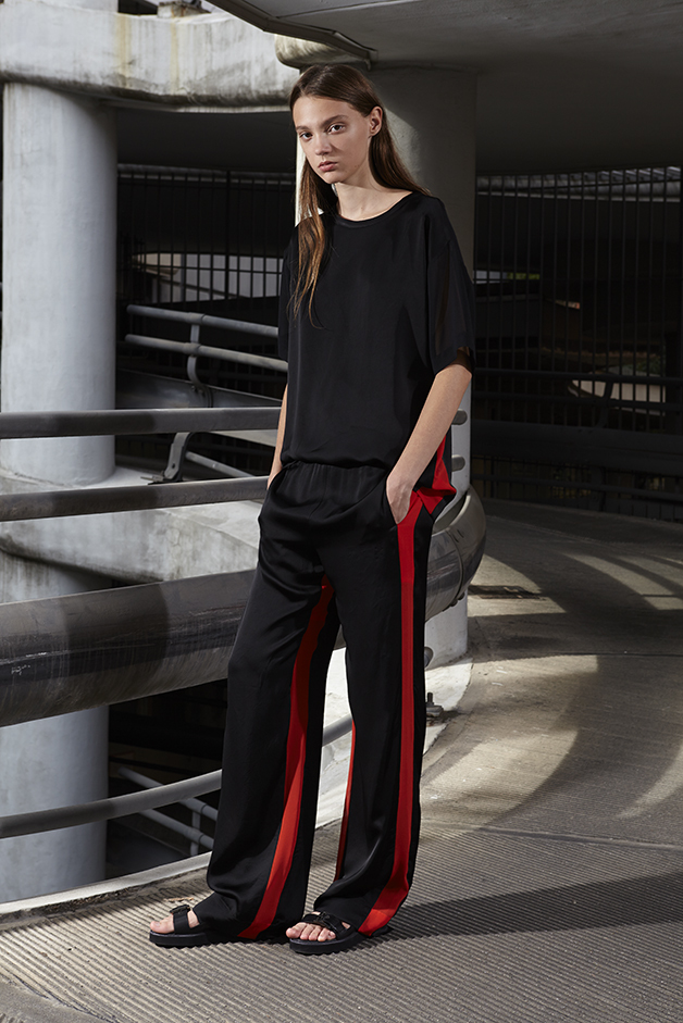 T-SHIRT - PANTS - COLLECTION ILARIA NISTRI SPRING SUMMER 2017