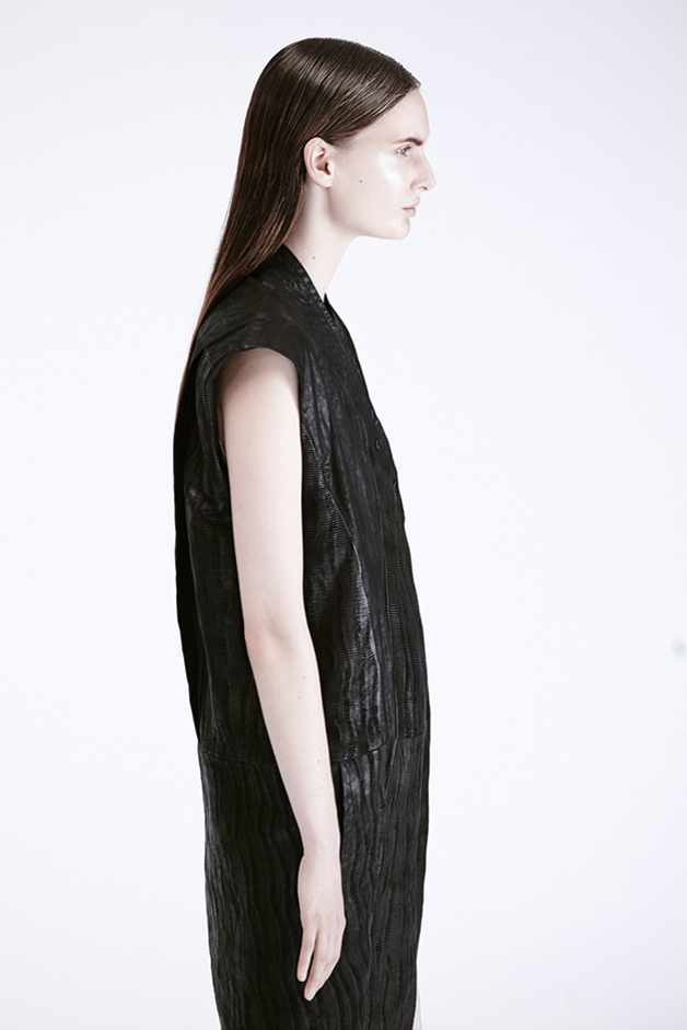 LEATHER VEST LASER ILARIA NISTRI PREVIEW PRE|VIEW COLLECTION SPRING SUMMER 2015 SS15 