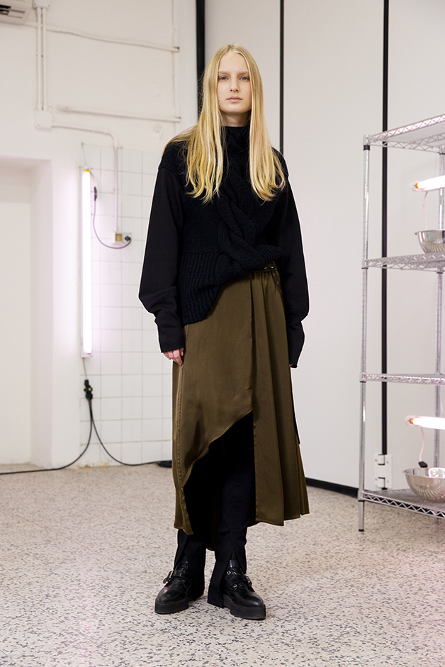 felpa - gonna - ghette - collezione ilaria nistri roque autunno inverno 2019