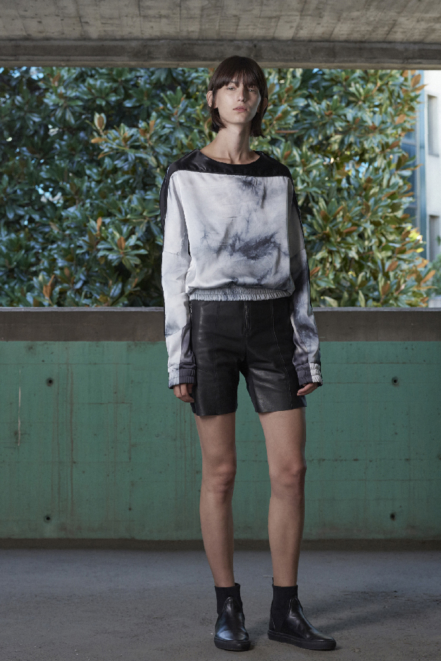TIE-DYE TOP - SHORTS IN PELLE - COLLEZIONE ILARIA NISTRI PRIMAVERA ESTATE 2018