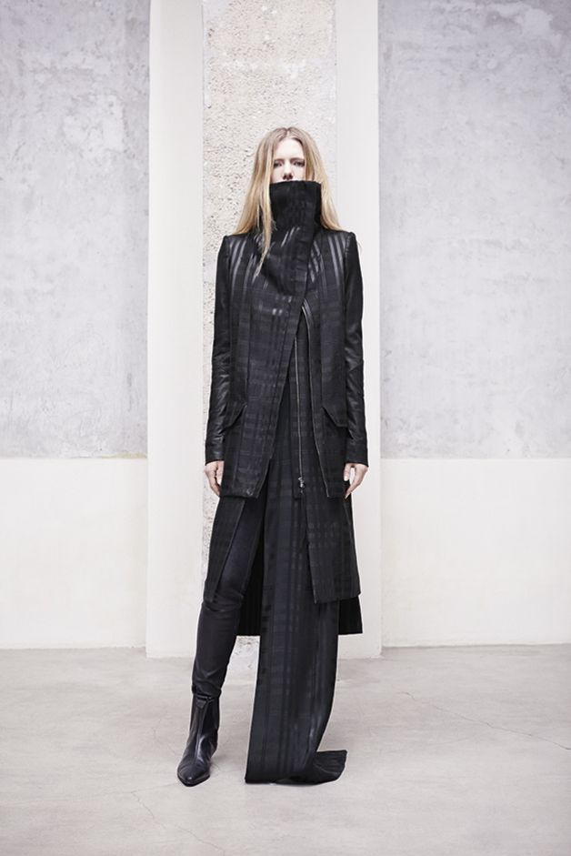 CAPPOTTO QUADRO TOP ASIMMETRICO LEGGING PELLE COLLEZIONE ILARIA NISTRI AUTUNNO INVERNO 2013-2014 