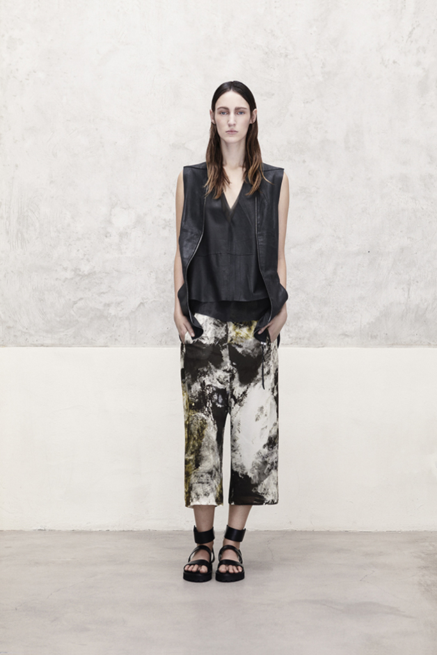 DISMOUNTABLE LEATHER JACKET DRESS TOP PANTS LICHEN BRUSH PRINT COLLECTION ILARIA NISTRI SPRING SUMMER 2014 SS14 MODEL FRANZI MUELLER 