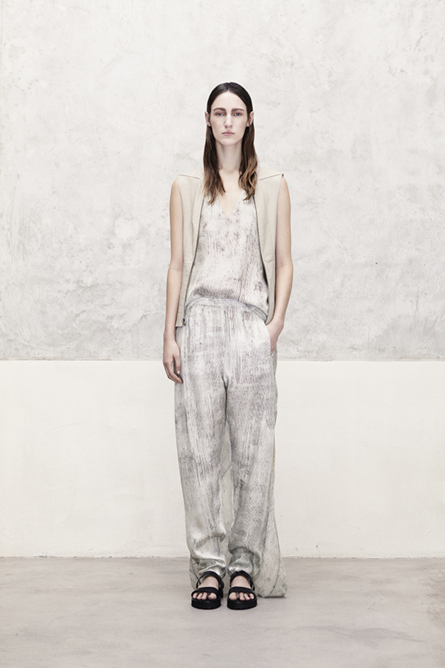 DISMOUNTABLE LEATHER JACKET GILET TOP PANTS INK STRIPES PRINT COLLECTION ILARIA NISTRI SPRING SUMMER 2014 SS14 MODEL FRANZI MUELLER 