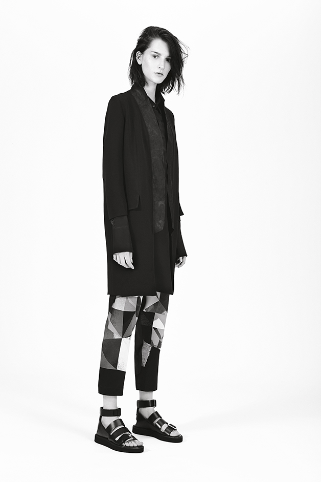 OVERCOAT  |  BLOUSE  |  ‘FACETED I’ PRINT PANTS