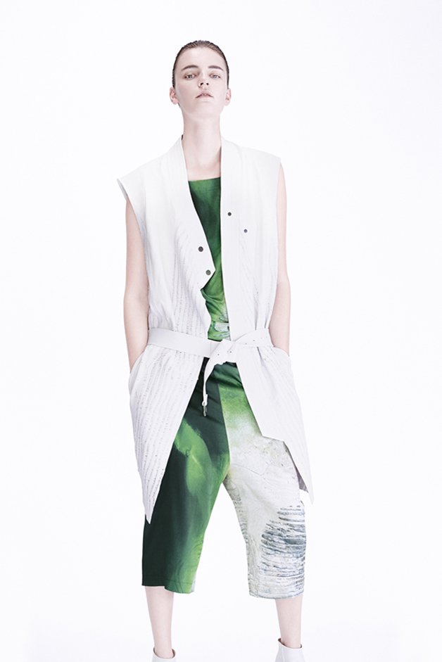 LEATHER VEST LASER LEATHER BELT TOP PANTS CARLIN PRINT COLLABORATION PH ARTIST PHOTOGRAPHER DAVID MAISEL ILARIA NISTRI COLLECTION SPRING SUMMER 2015 SS15 MODEL LAURA KAMPMAN
