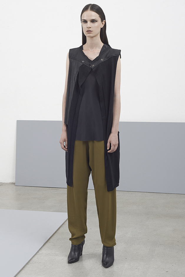 LEATHER GILET TOP PANTS COLLECTION ILARIA NISTRI PRE|VIEW SPRING SUMMER 2014 SS14 