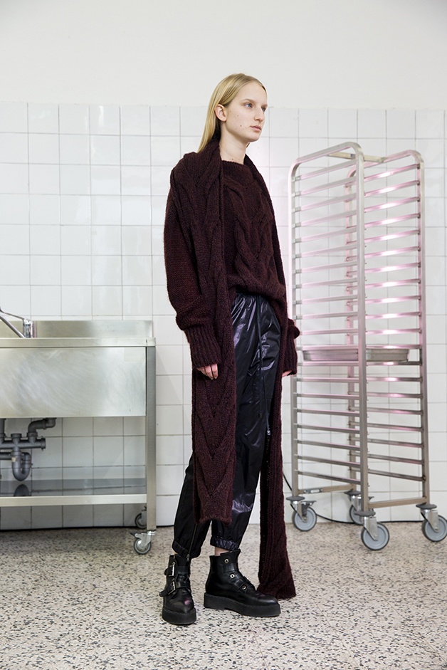 sciarpa - maglia - pantaloni - collezione ilaria nistri roque autunno inverno 2019