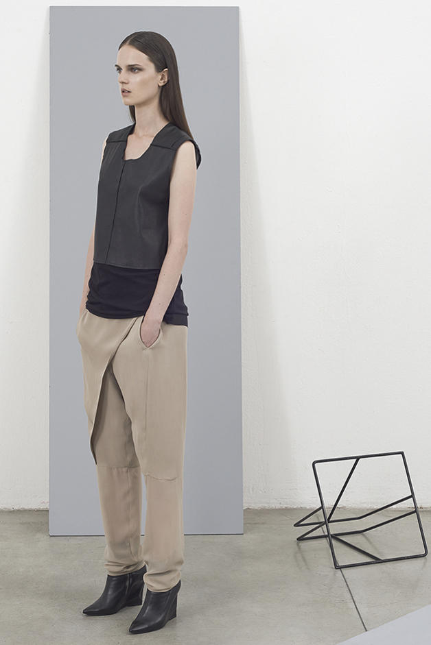 LEATHER TOP PANTS COLLECTION ILARIA NISTRI PRE|VIEW SPRING SUMMER 2014 SS14 